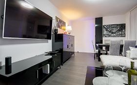 Nowoczesny Apartament - Saska Kępa